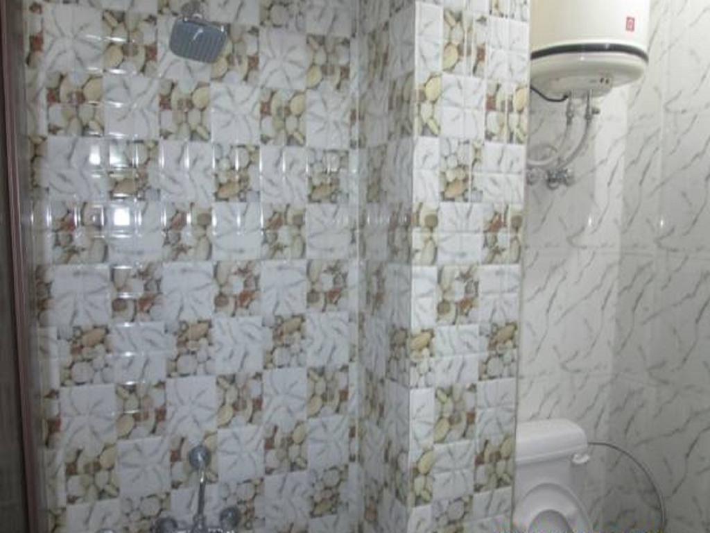 ניו דלהי Charanpahari Hotel מראה חיצוני תמונה