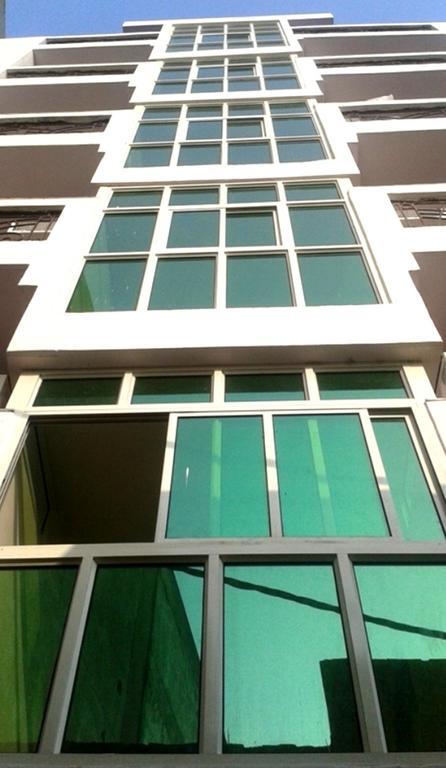ניו דלהי Charanpahari Hotel מראה חיצוני תמונה