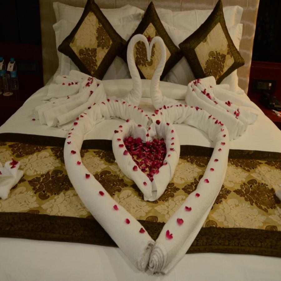 ניו דלהי Charanpahari Hotel מראה חיצוני תמונה