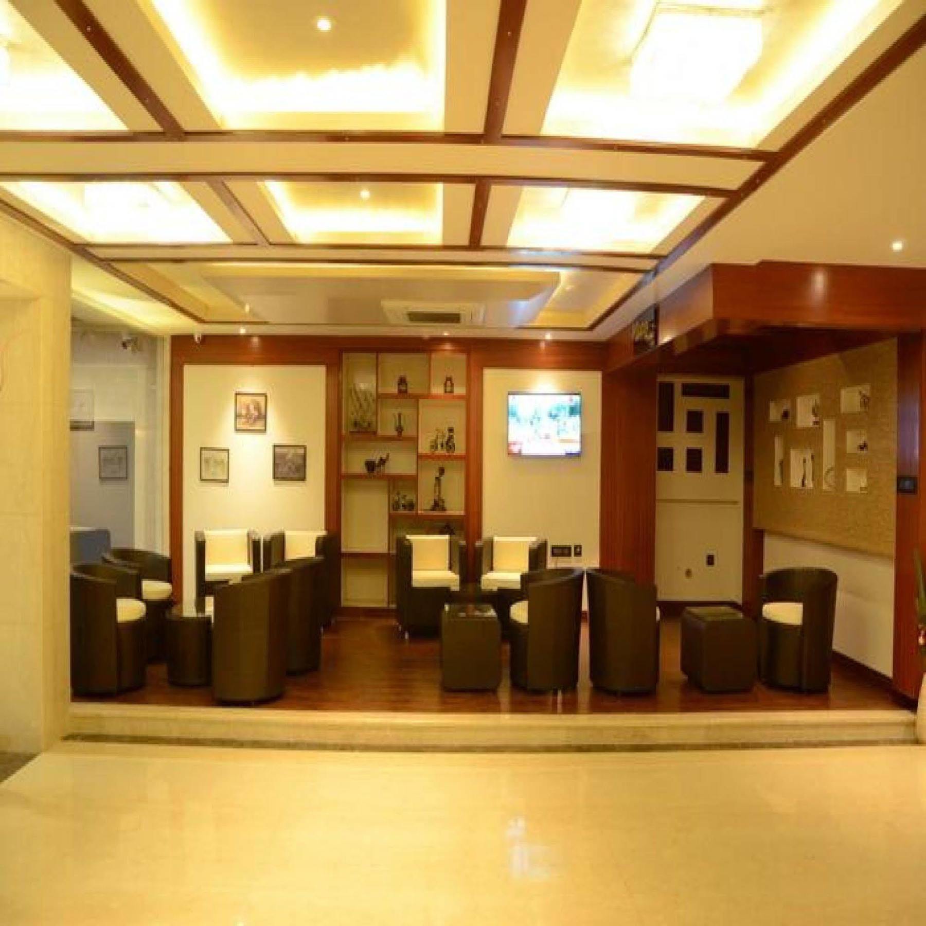 ניו דלהי Charanpahari Hotel מראה חיצוני תמונה